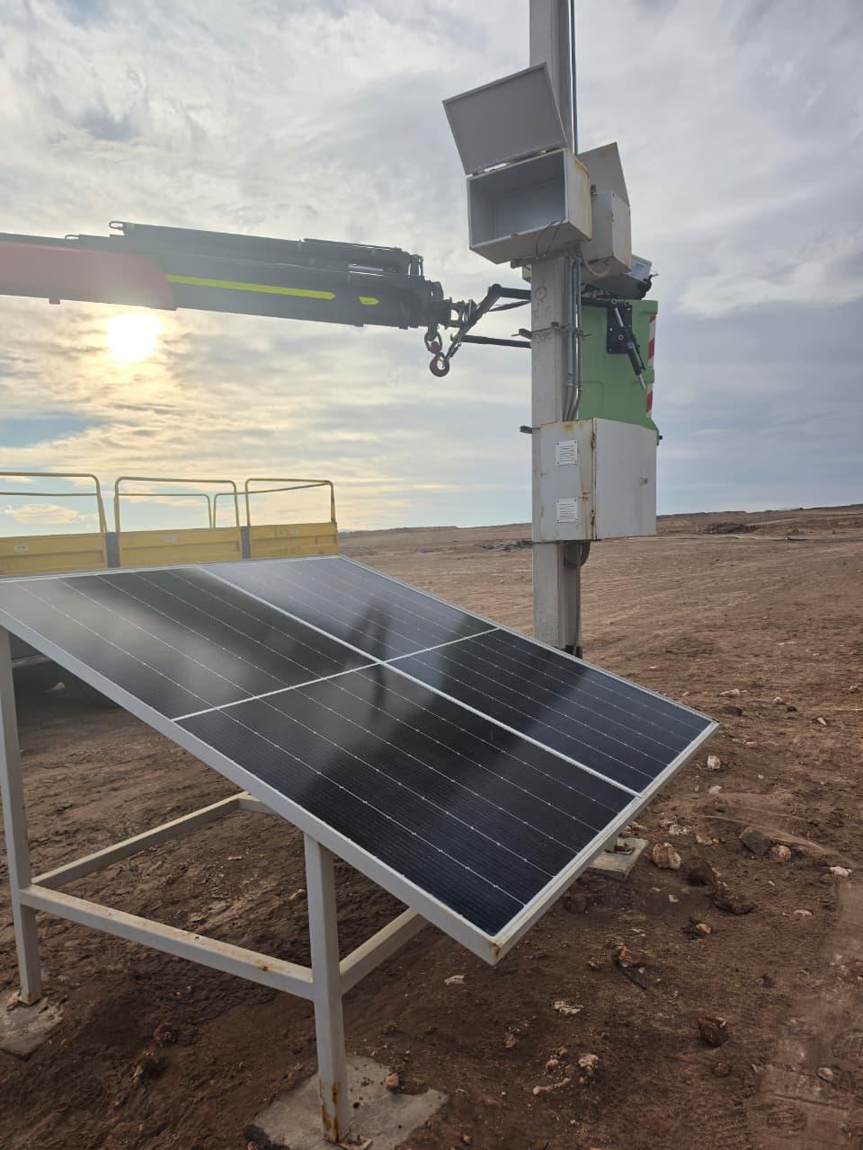 Sistema CCTV fotovoltaico instalado